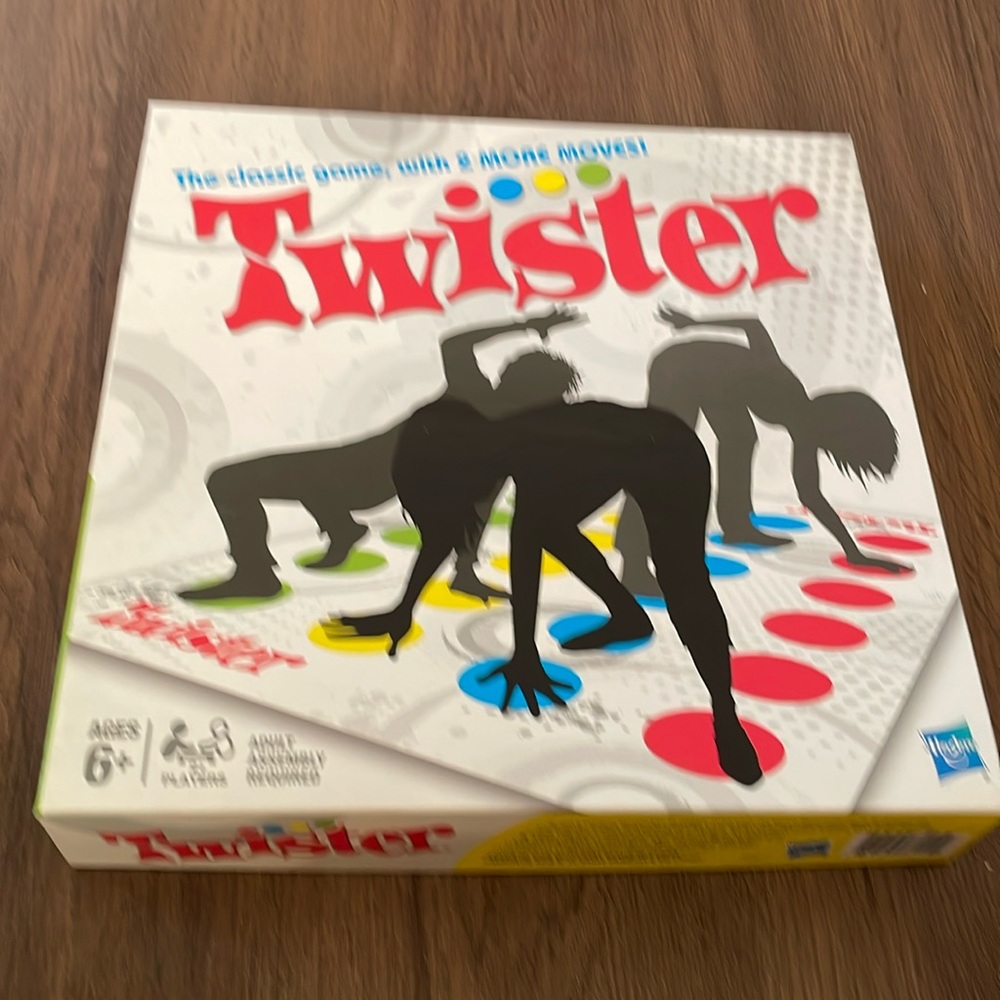 Hasbro Twister Party Classic Children Game and Adults